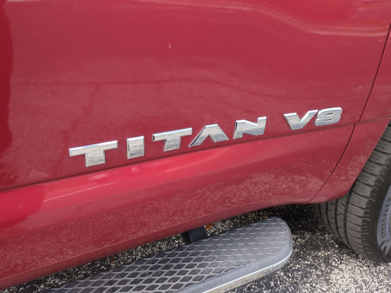 Used 2018 Nissan Titan SL image 13