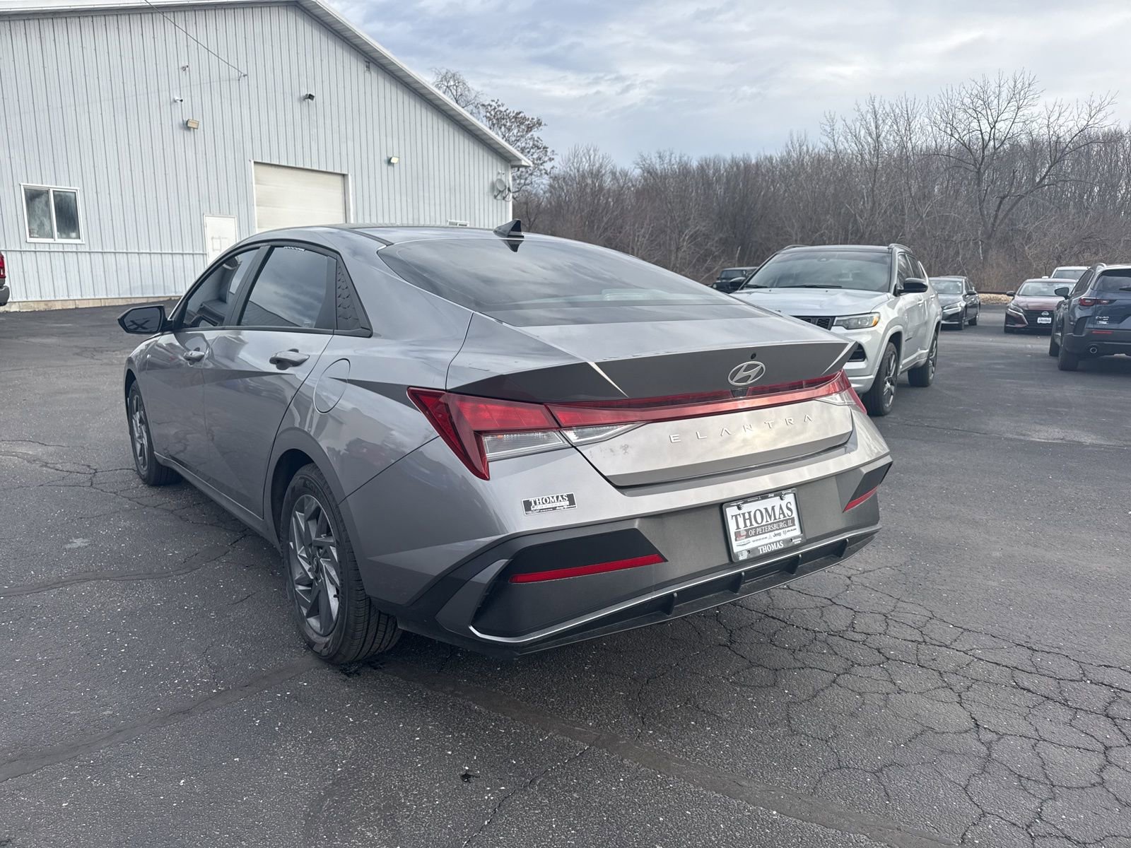 Used 2024 Hyundai Elantra SEL image 5