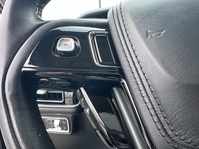 Used 2020 Lincoln Aviator Grand Touring w/ Equipment Group 302A AWD/4WD image 18