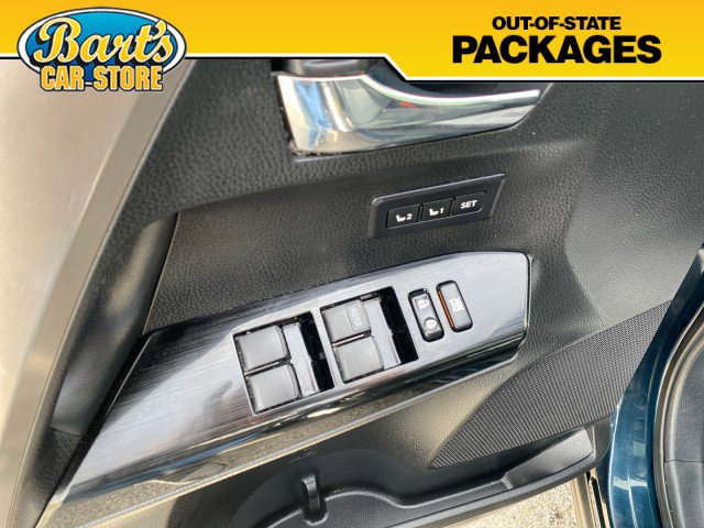 Used 2018 Toyota RAV4 Limited image 25