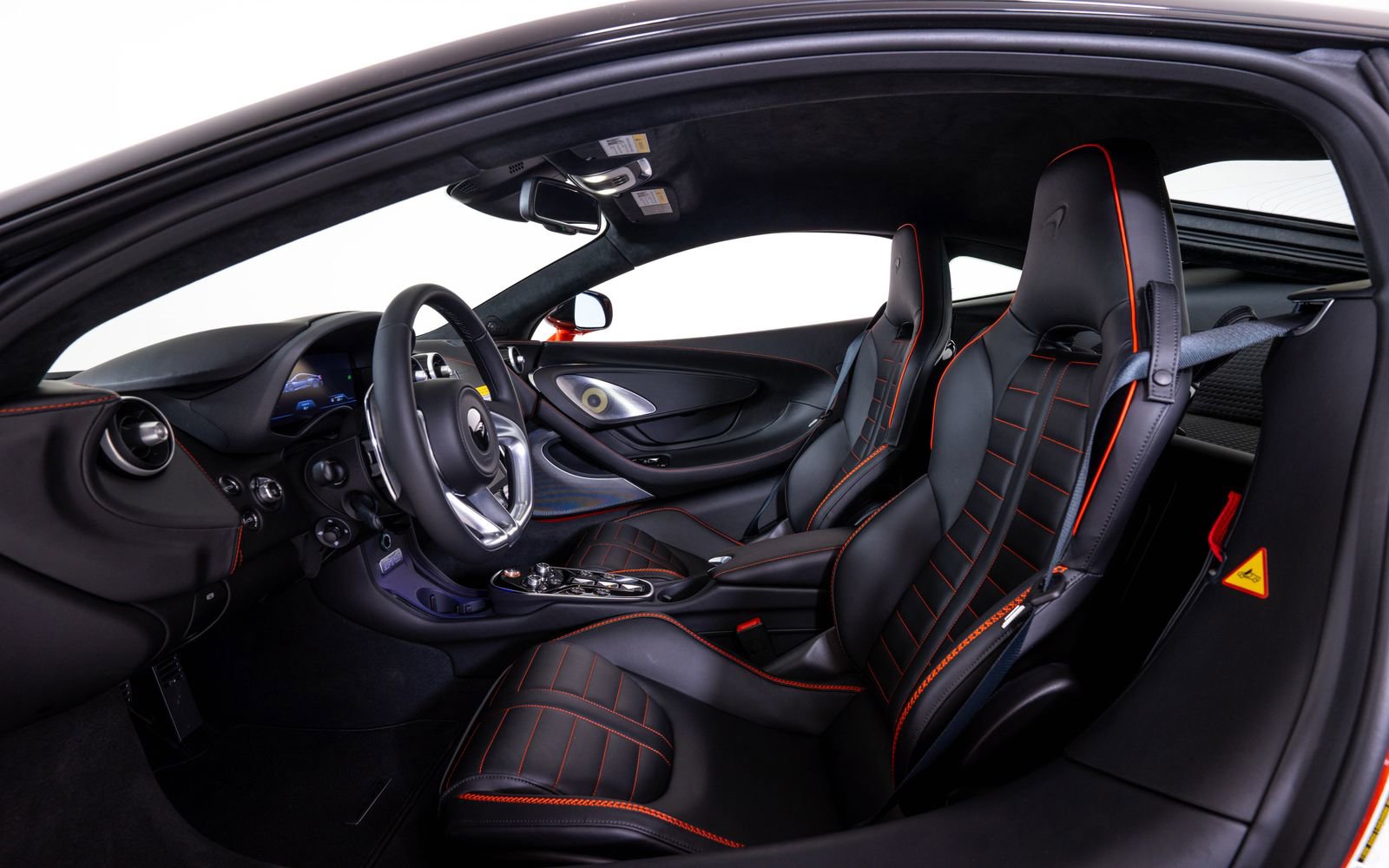 New 2026 McLaren GTS RWD image 19