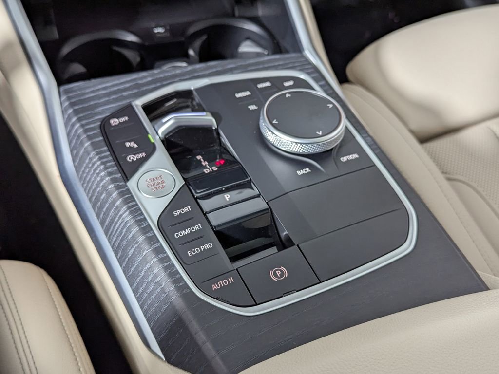 Used 2025 BMW 330i xDrive Sedan w/ M Sport Package image 37