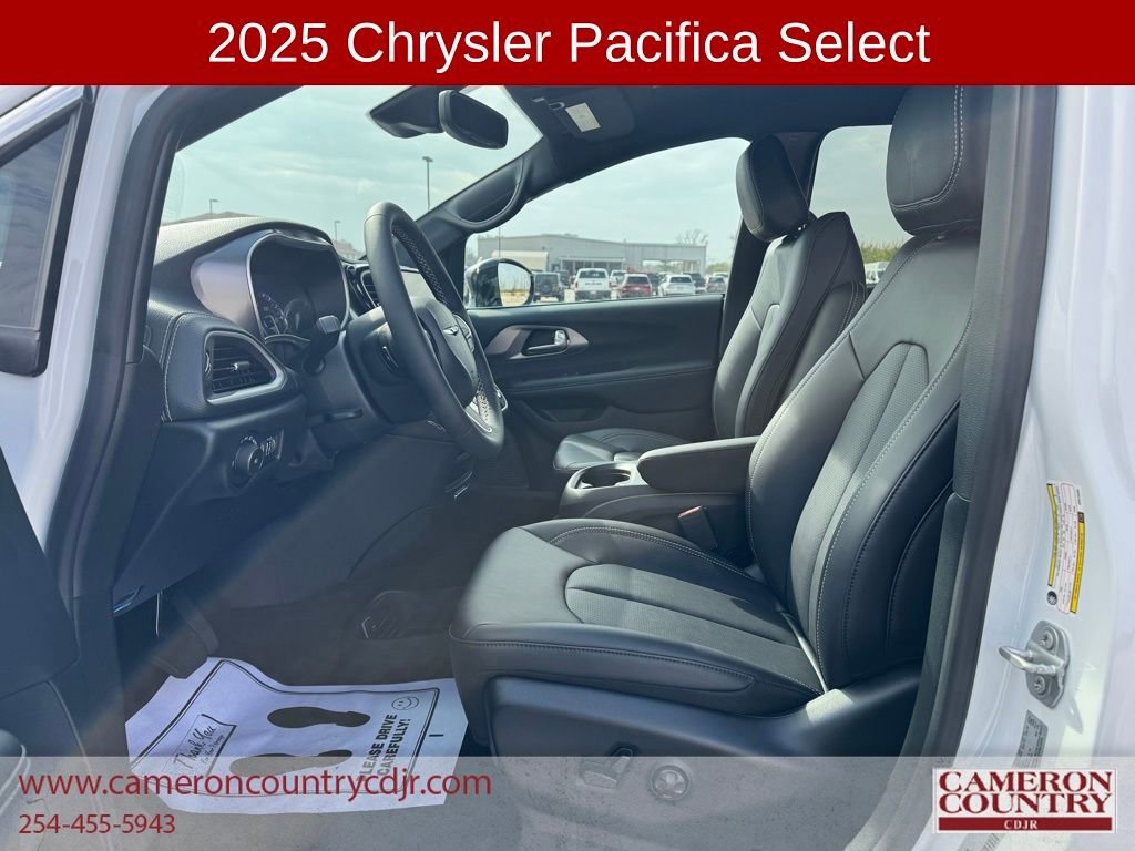 New 2025 Chrysler Pacifica Select image 13