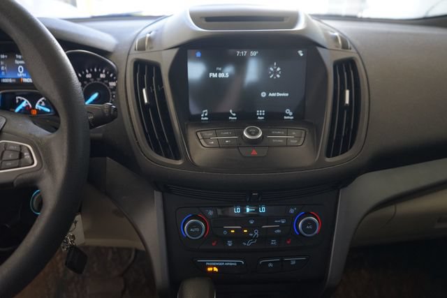 Used 2018 Ford Escape SE w/ SE Sync 3 Package AWD/4WD image 21