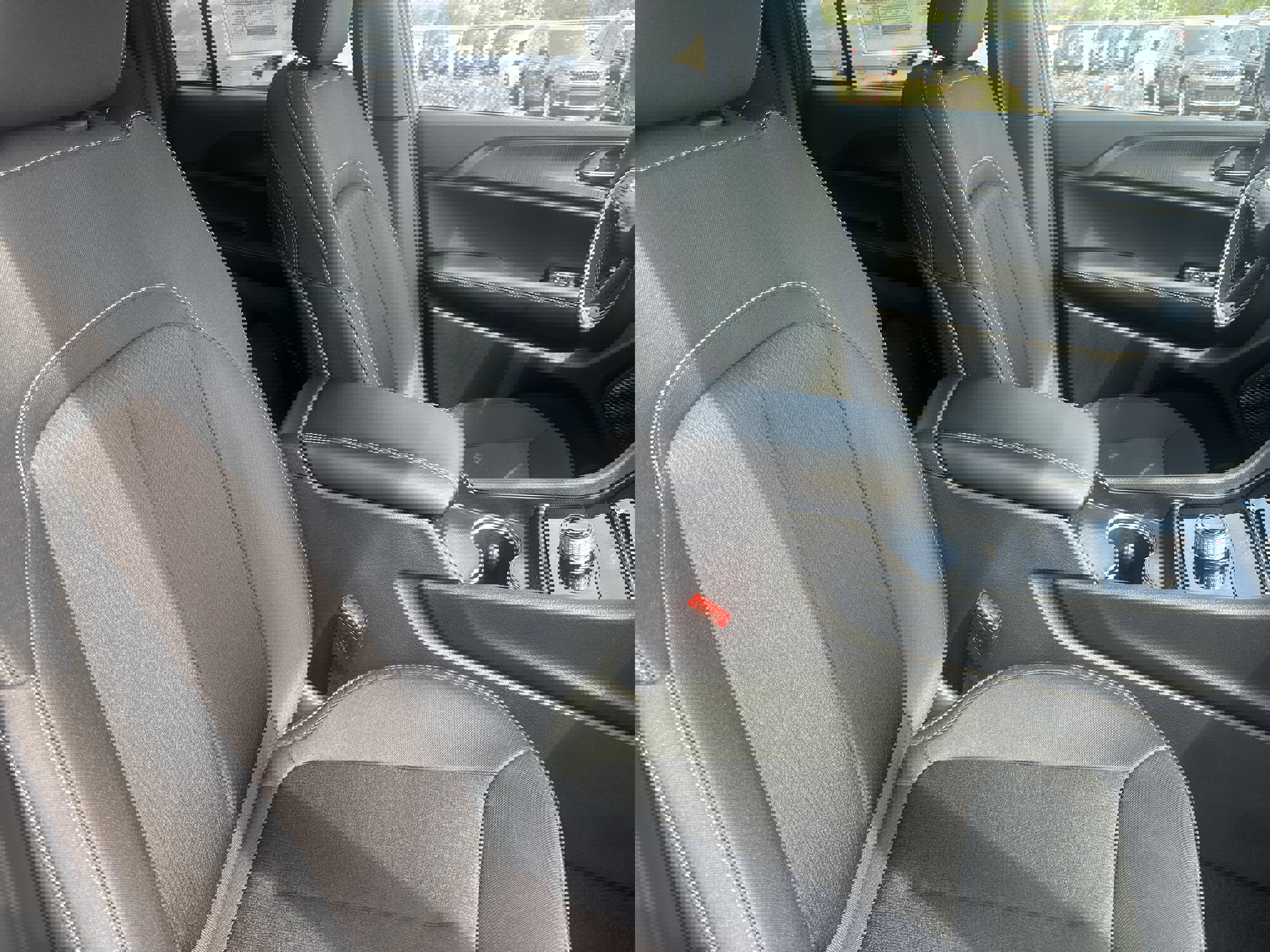 New 2025 Jeep Grand Cherokee Laredo X w/ Luxury Tech Group I image 29