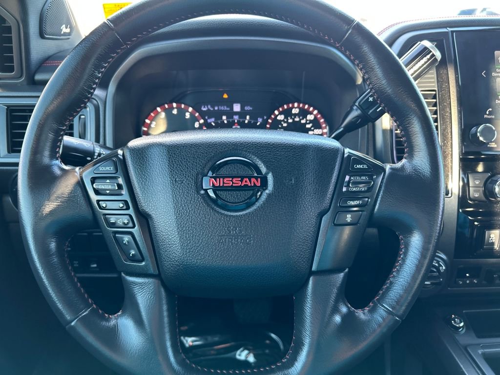 Used 2020 Nissan Titan PRO-4X w/ Pro-4x Convenience Package image 9