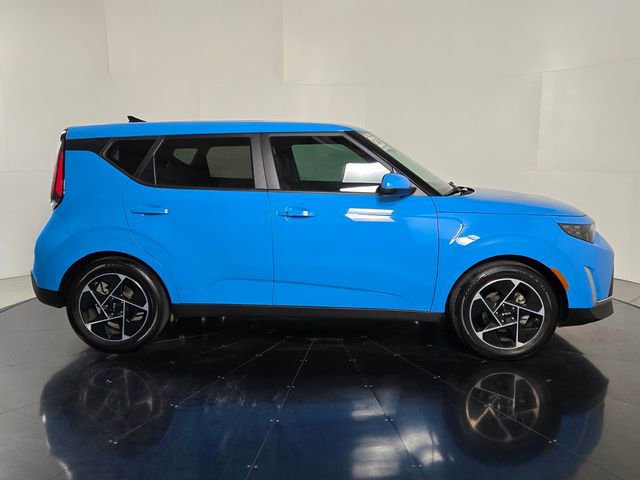 Used 2023 Kia Soul EX image 7