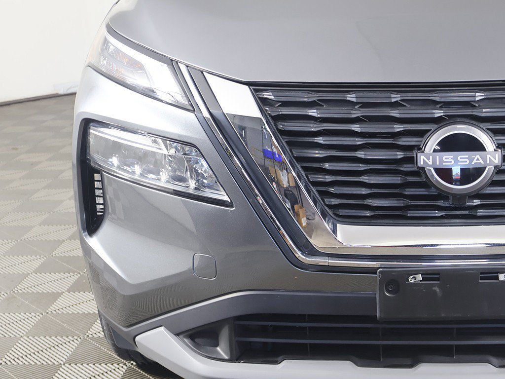 Used 2023 Nissan Rogue SV AWD/4WD image 12