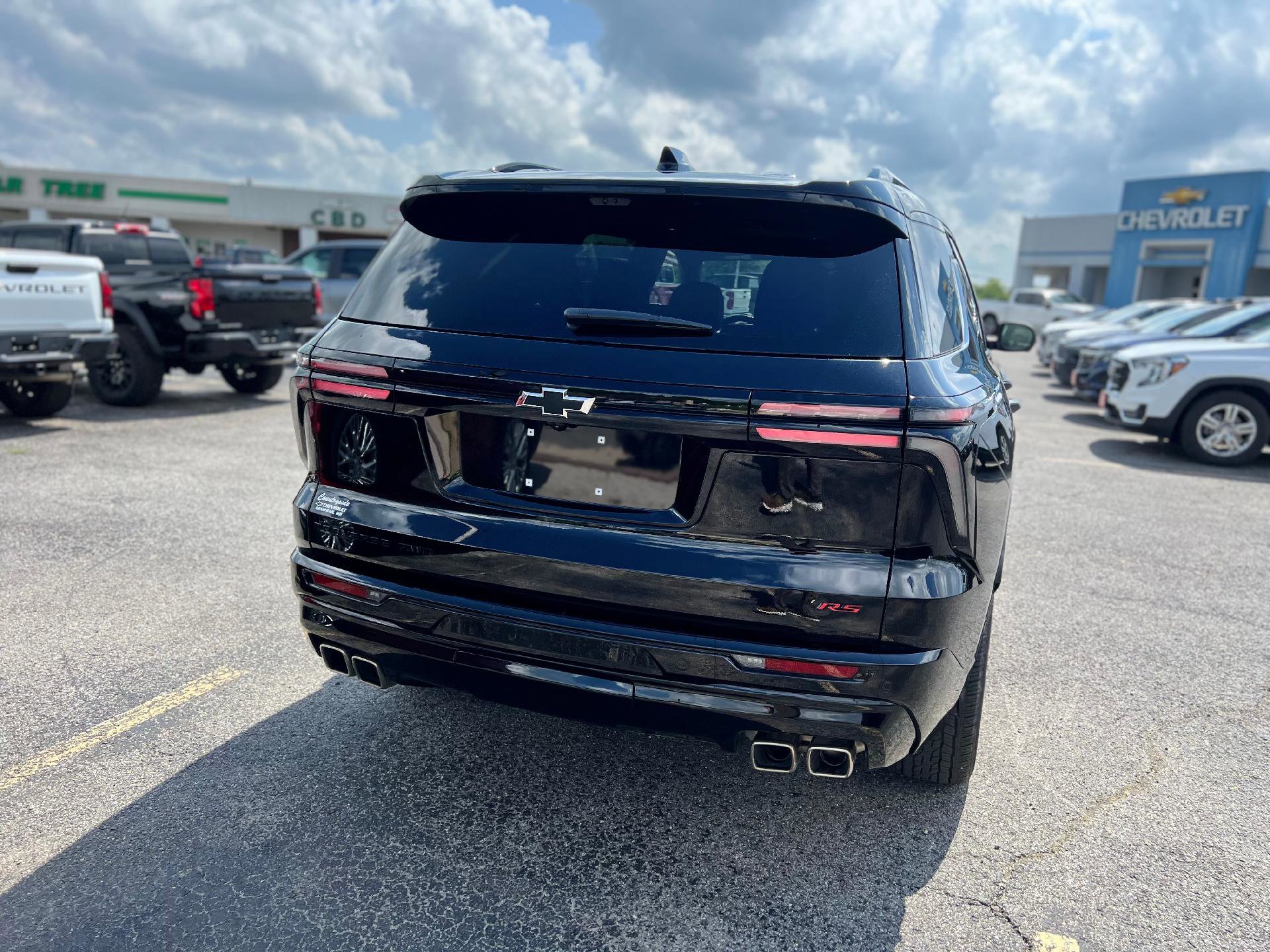 Used 2024 Chevrolet Traverse RS image 4