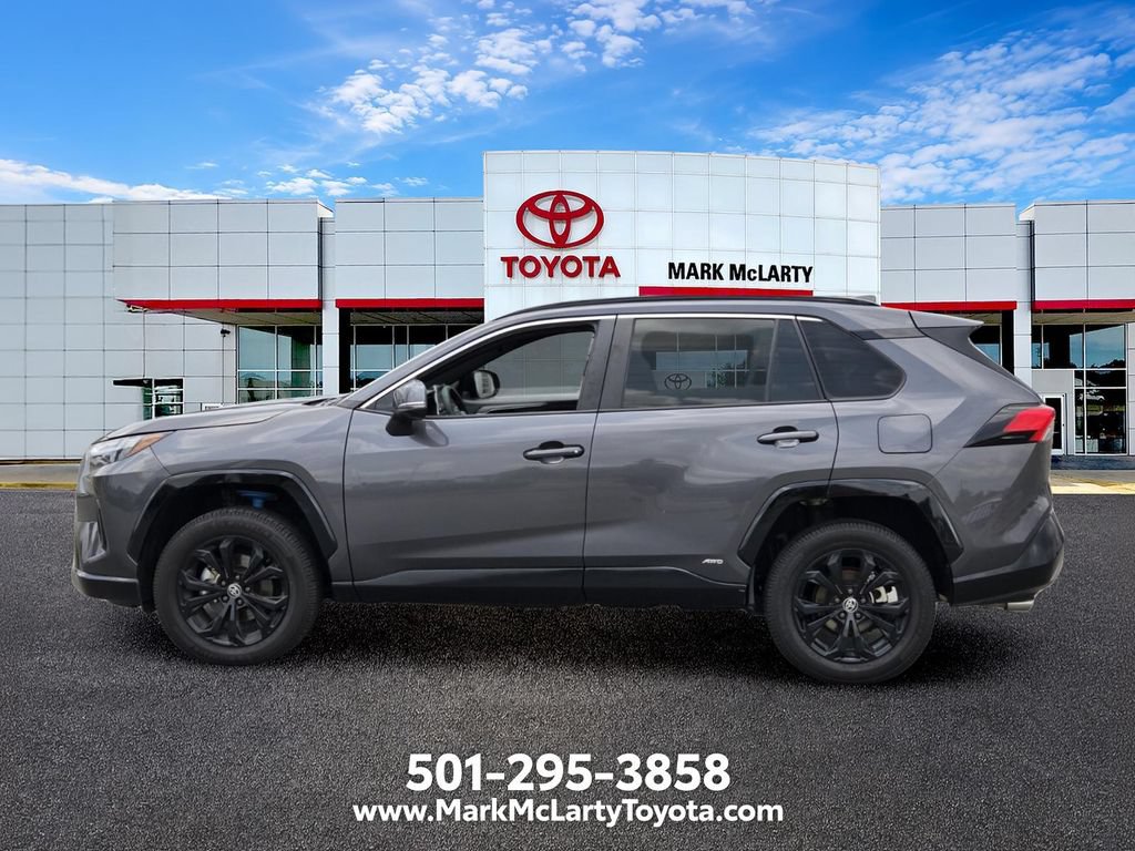 Used 2023 Toyota RAV4 SE AWD/4WD image 2