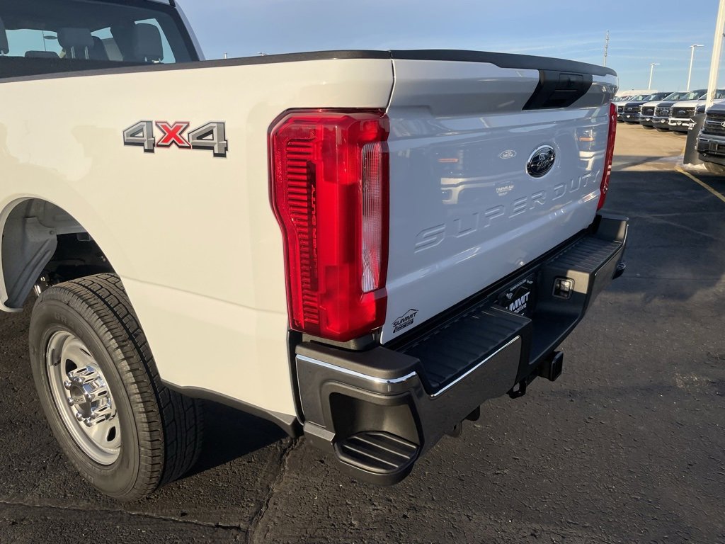 New 2026 Ford F350 XL w/ XL Chrome Package image 38