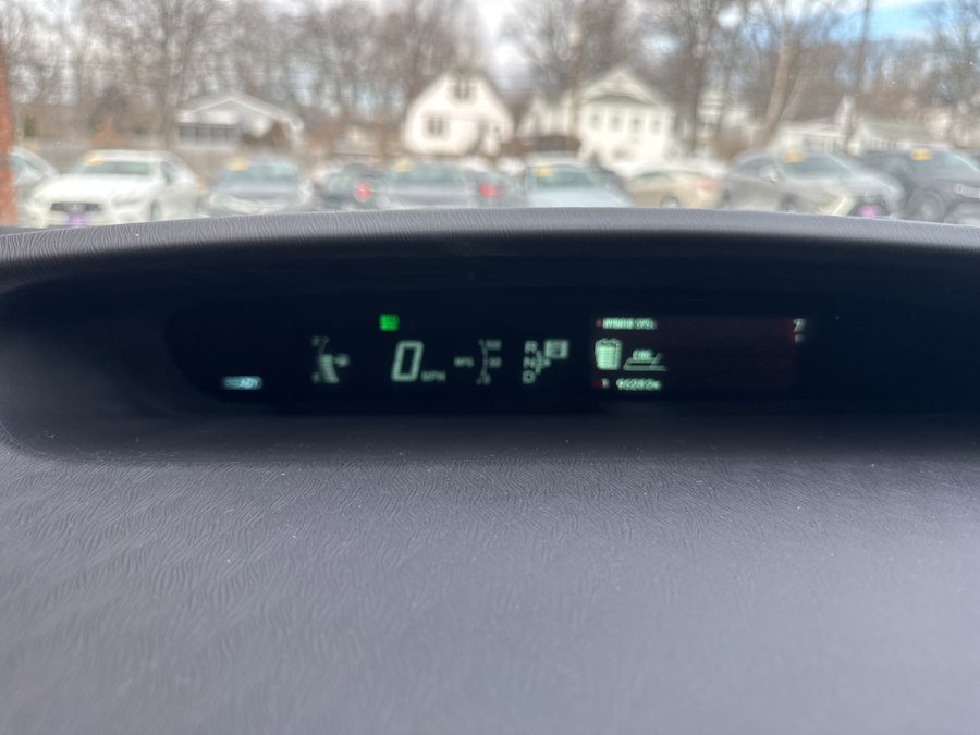 Used 2015 Toyota Prius Two image 21