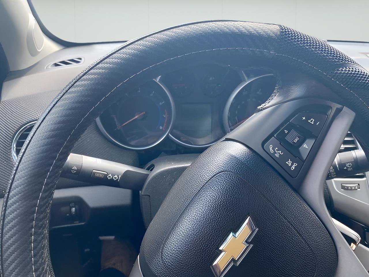 Used 2014 Chevrolet Cruze LT FWD image 35