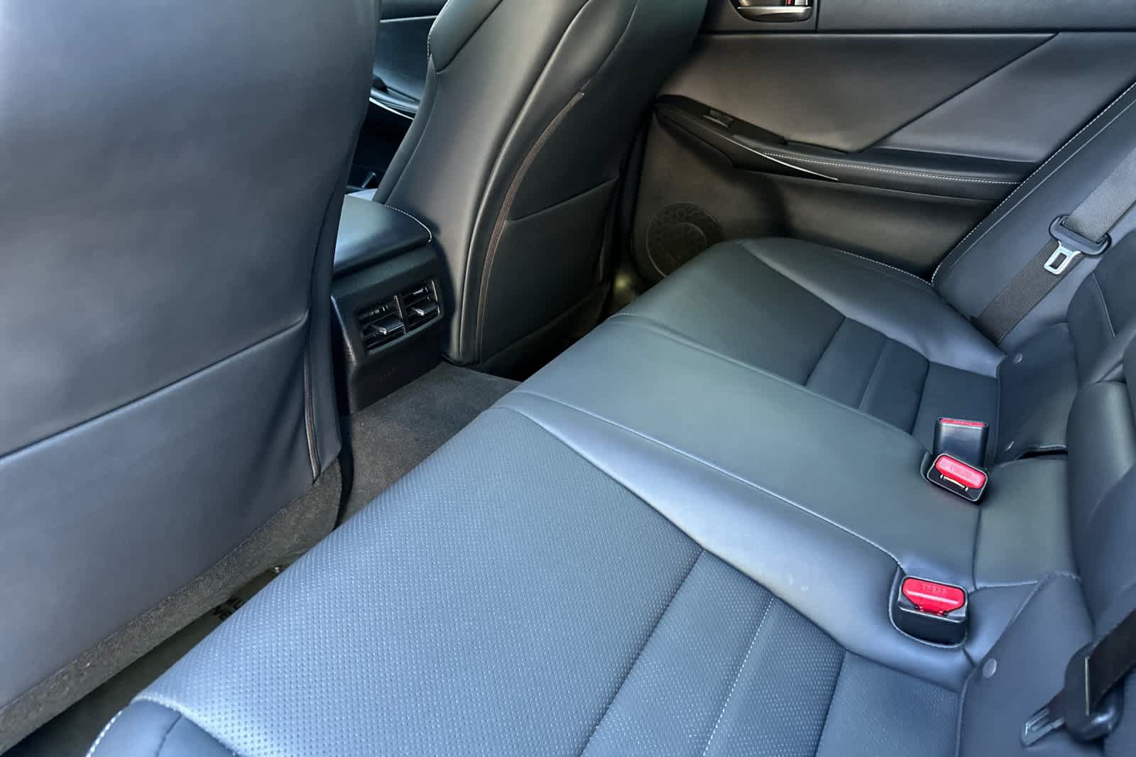 Certified 2024 Lexus IS 350 F Sport RWD image 4