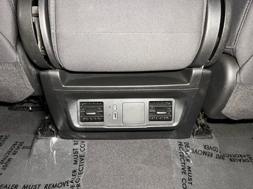 Used 2024 Chevrolet Silverado 2500 Custom w/ Custom Value Package image 20