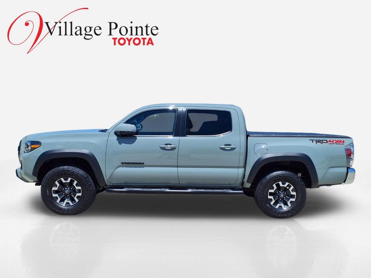 Used 2023 Toyota Tacoma TRD Off-Road AWD/4WD image 2
