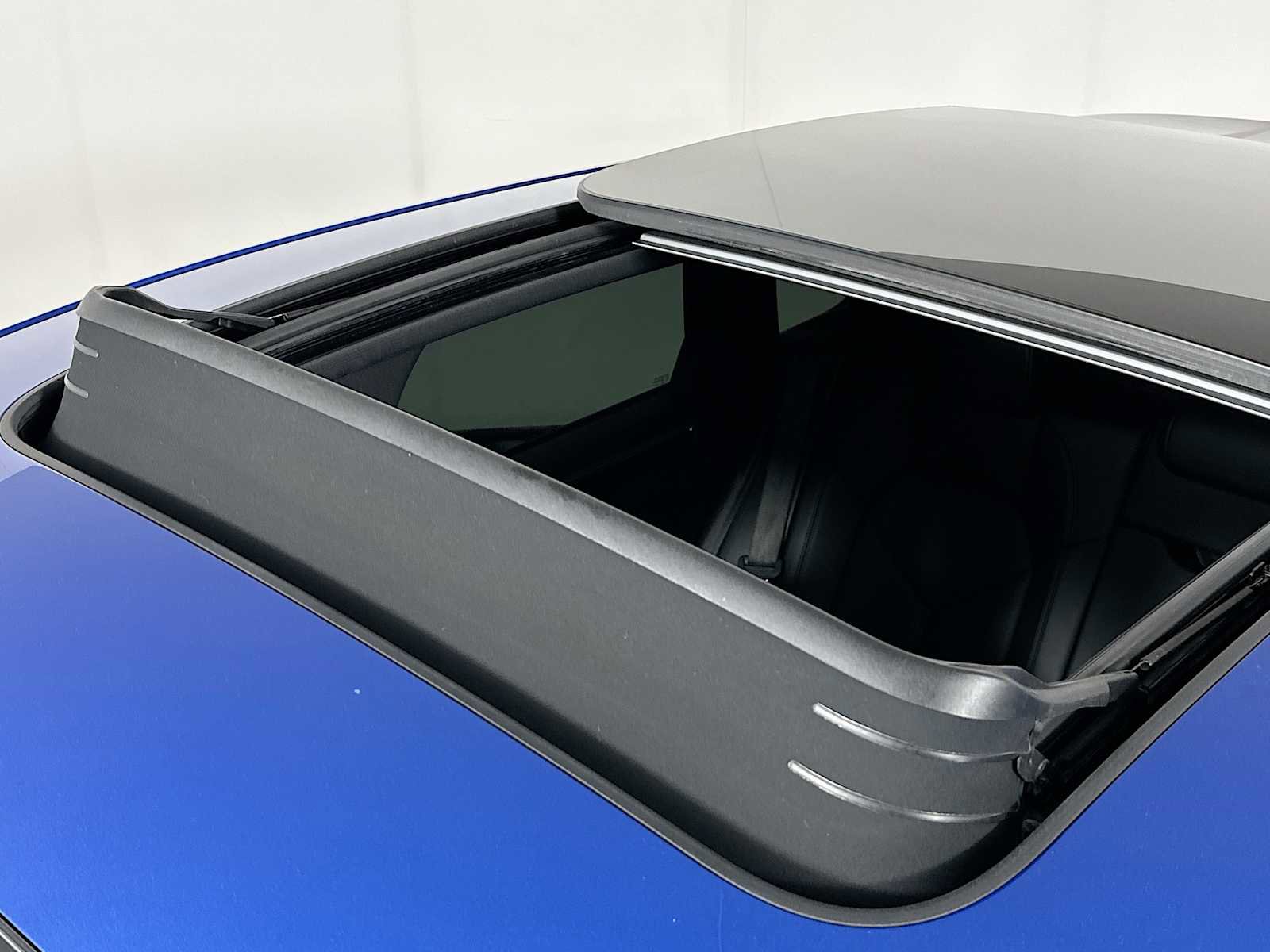 Certified 2020 Porsche Macan image 22