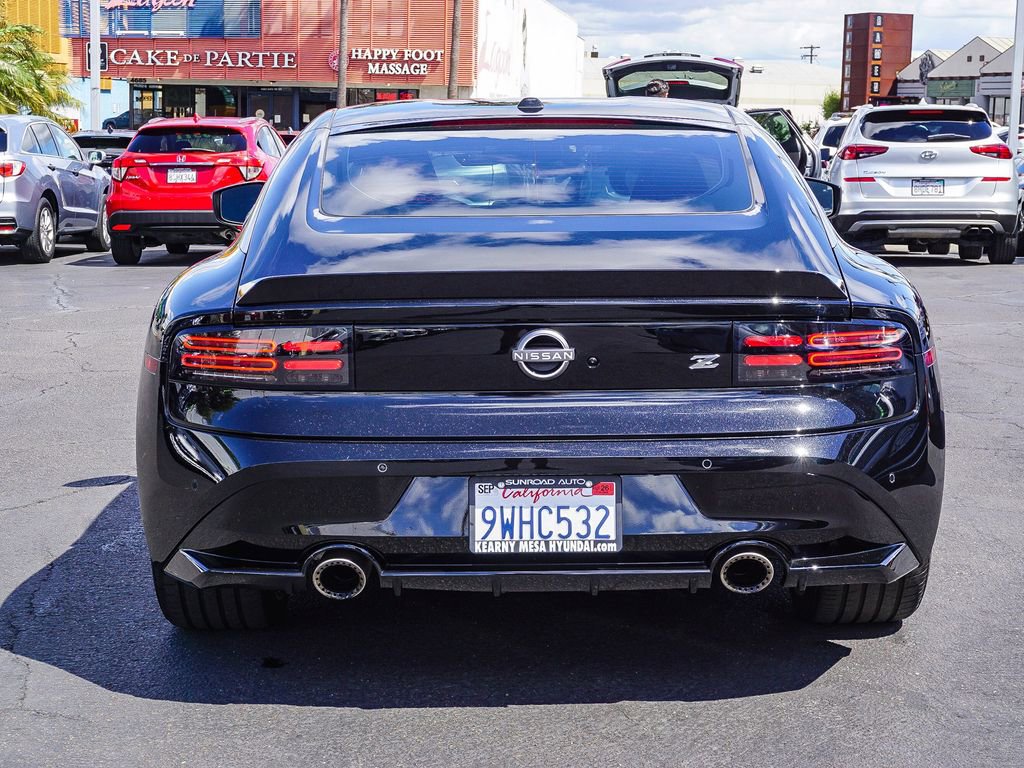 Used 2024 Nissan Z Performance w/ Floor Mat Package image 5