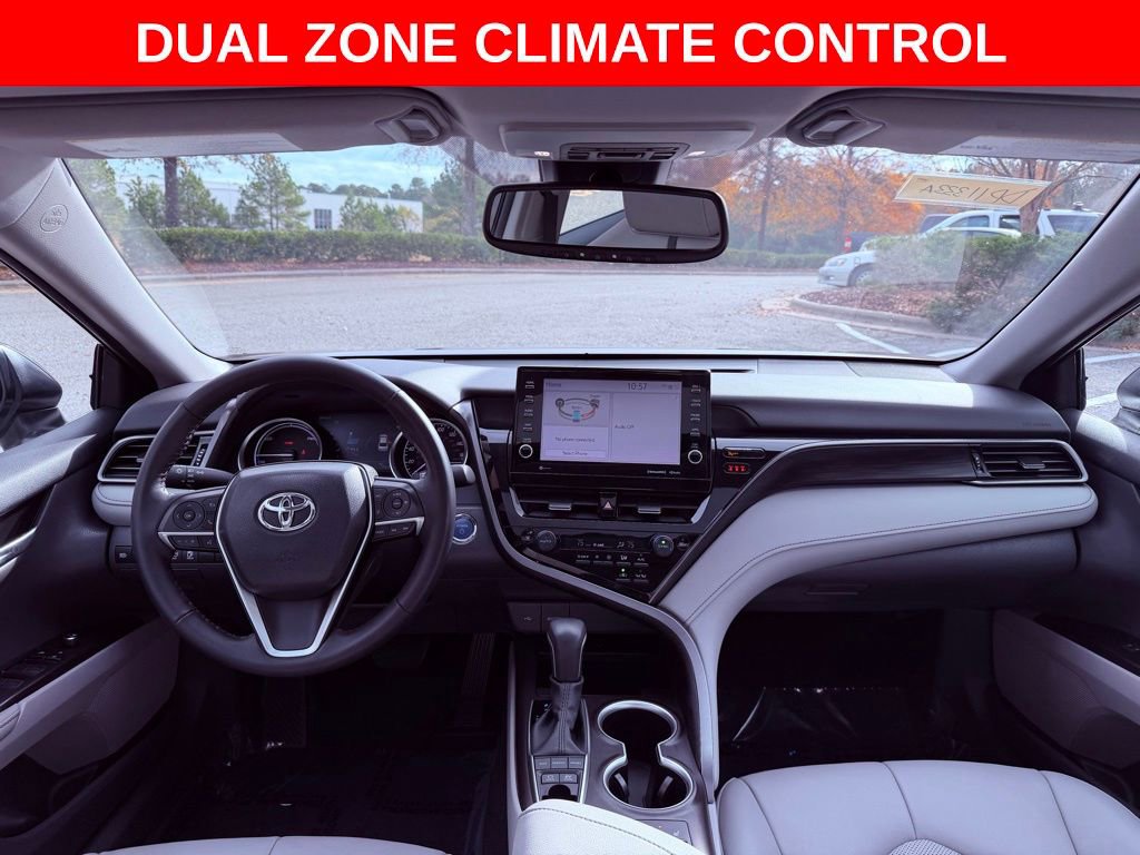Used 2024 Toyota Camry XLE image 8