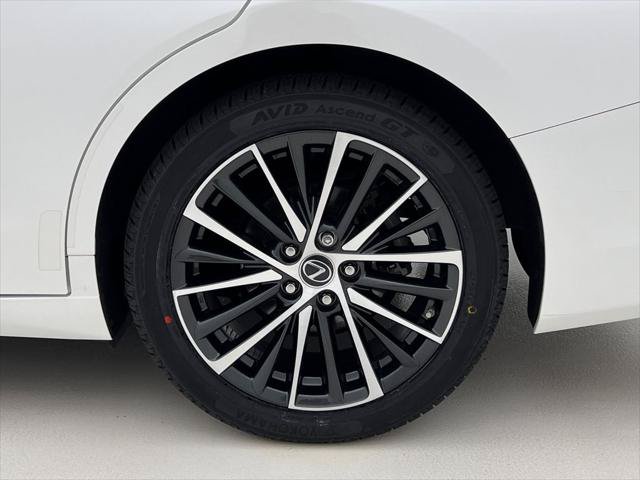 Certified 2024 Lexus ES 300h w/ Premium Package FWD image 26