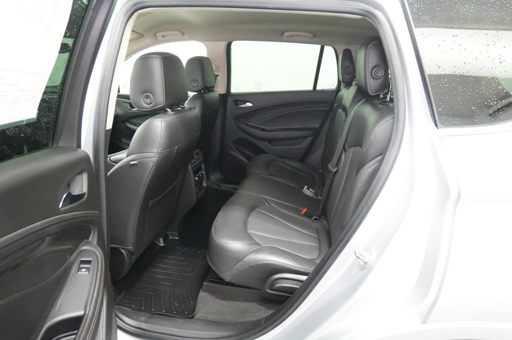 Used 2018 Buick Envision Essence AWD/4WD image 18