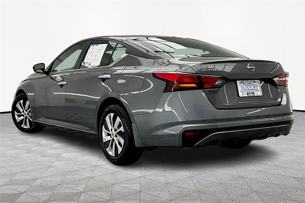 Used 2024 Nissan Altima 2.5 S image 13