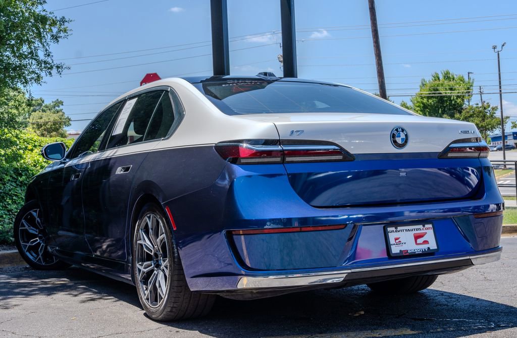 Used 2024 BMW i7 eDrive50 w/ Executive Package RWD image 25