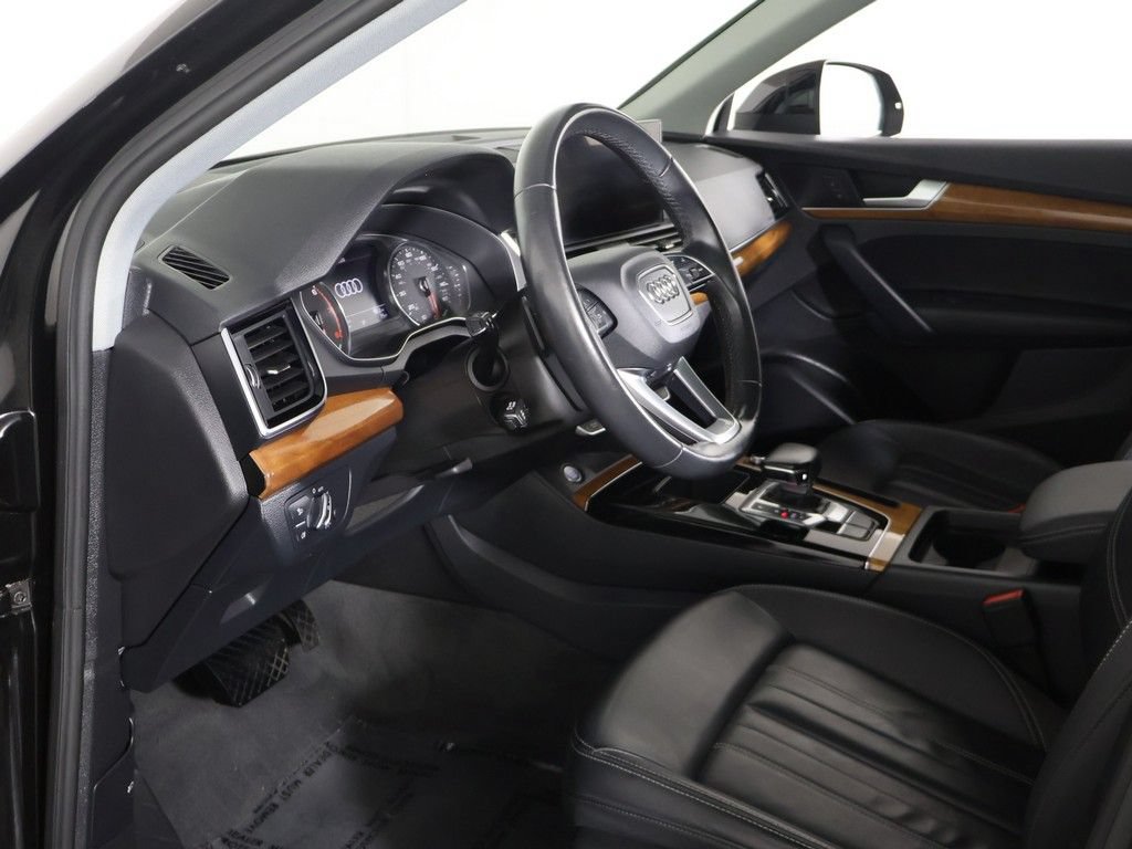 Used 2023 Audi Q5 2.0T Premium w/ Convenience Package AWD/4WD image 24