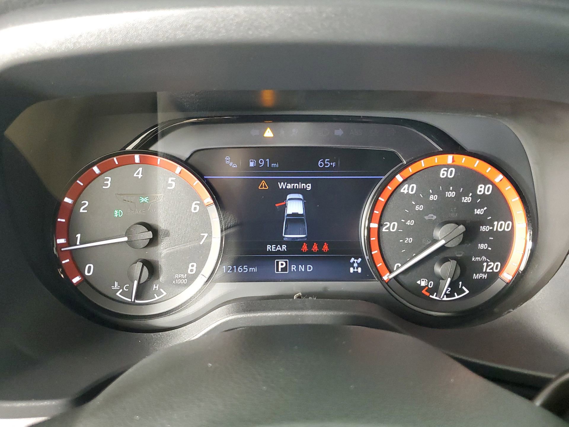 Used 2024 Nissan Titan PRO-4X w/ Pro-4x Convenience Package image 32