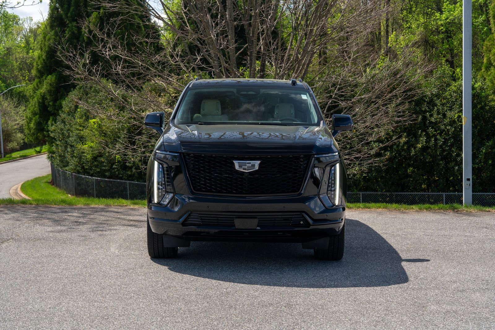 Used 2025 Cadillac Escalade Sport Platinum w/ LPO, ONYX Package AWD/4WD image 5