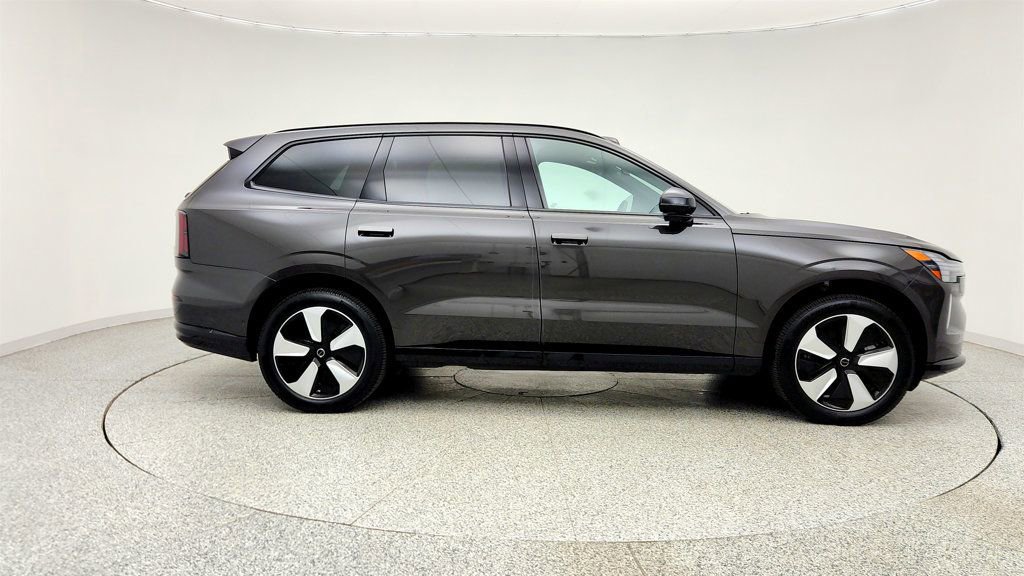 Used 2025 Volvo EX90 Plus AWD/4WD image 4