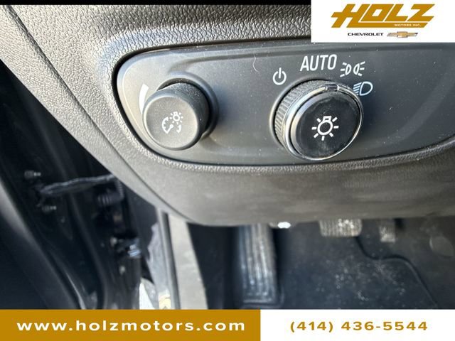 Used 2023 Chevrolet Equinox RS image 17