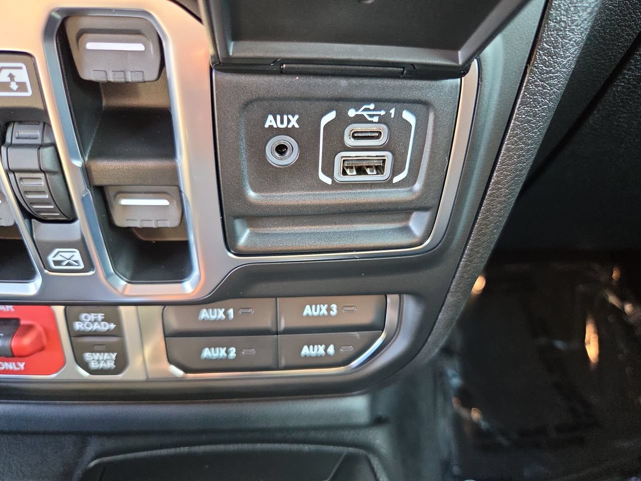 New 2027 Jeep Wrangler Unlimited Rubicon AWD/4WD image 11