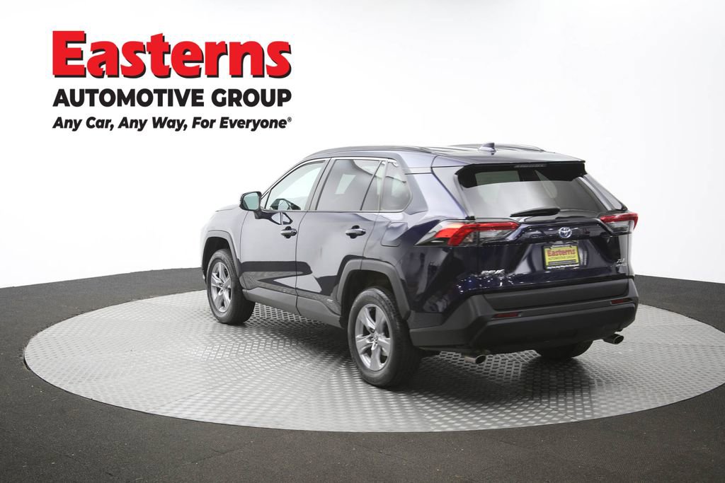 Used 2022 Toyota RAV4 XLE AWD/4WD image 39