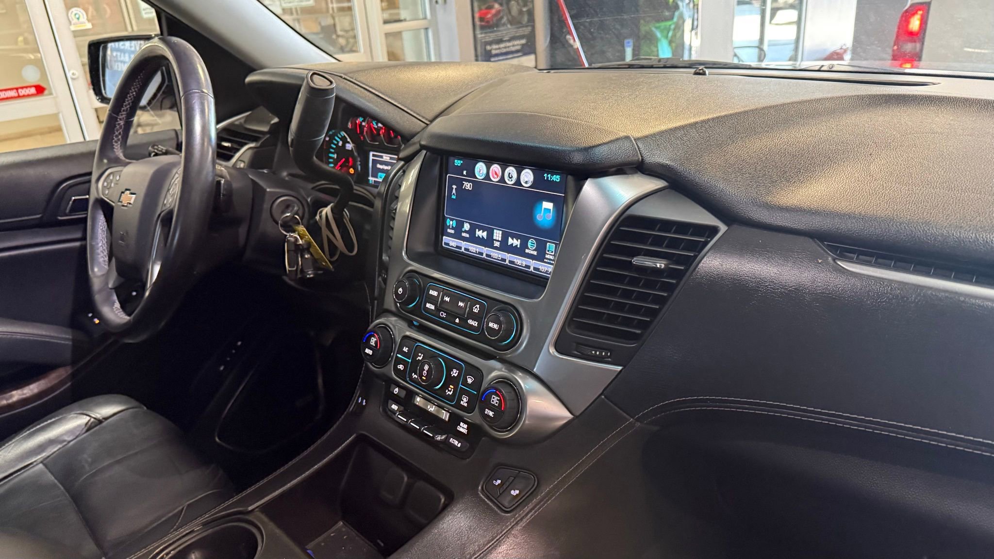 Used 2016 Chevrolet Tahoe LT image 12