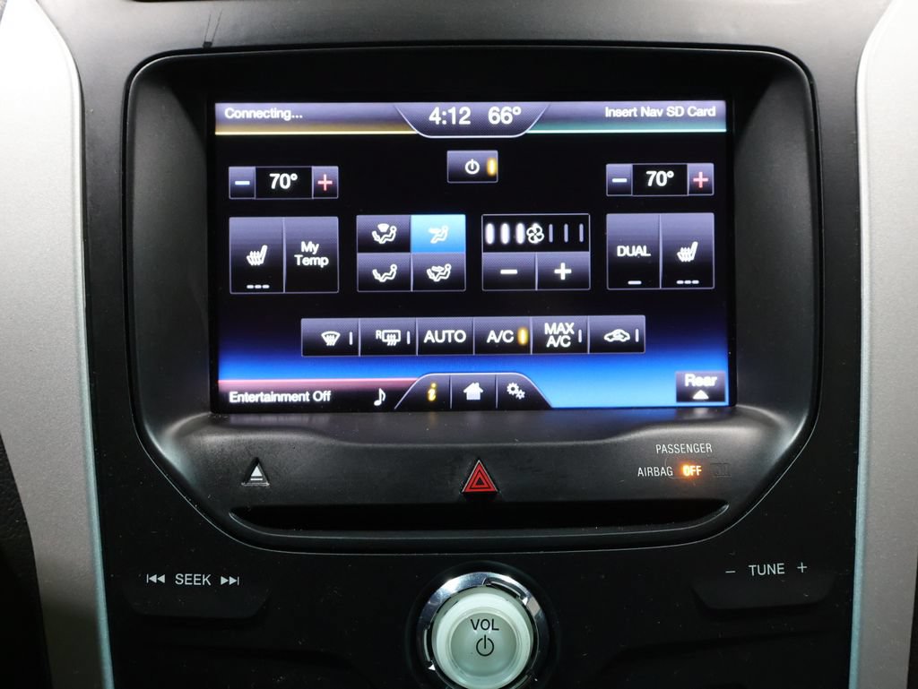 Used 2015 Ford Explorer XLT w/ Equipment Group 202A FWD image 25