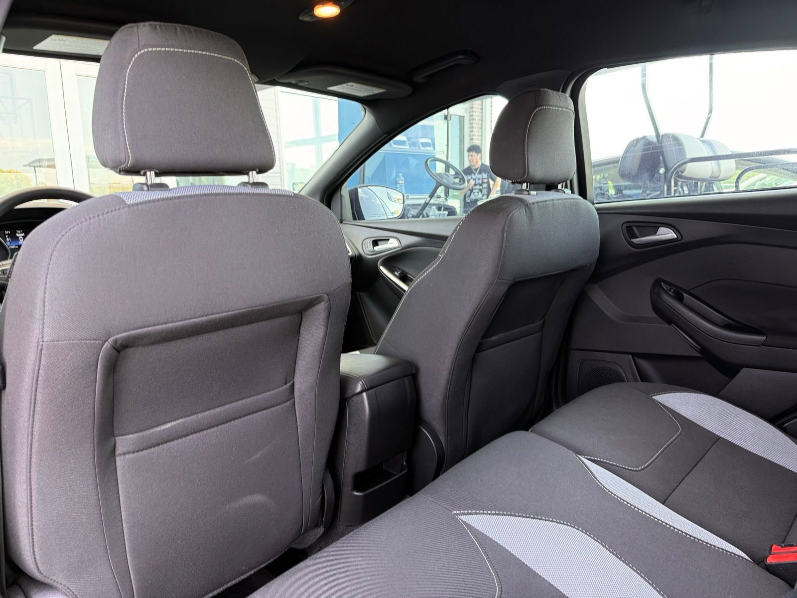 Used 2018 Ford Focus ST image 25