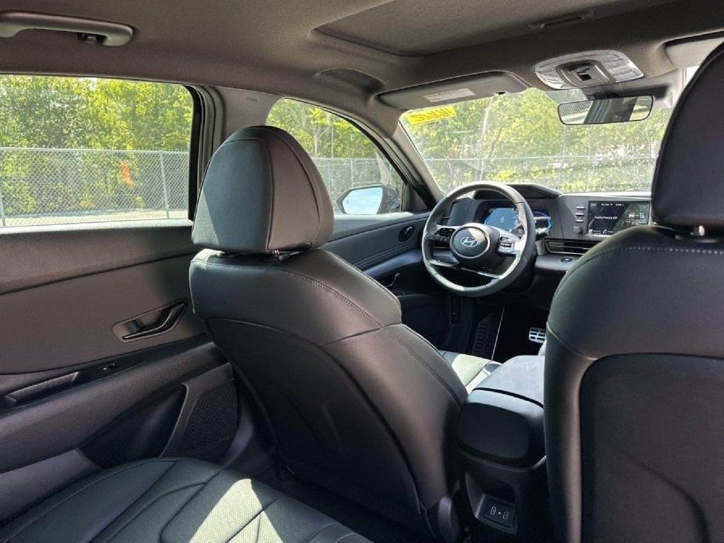 New 2026 Hyundai Elantra SEL Sport FWD image 22