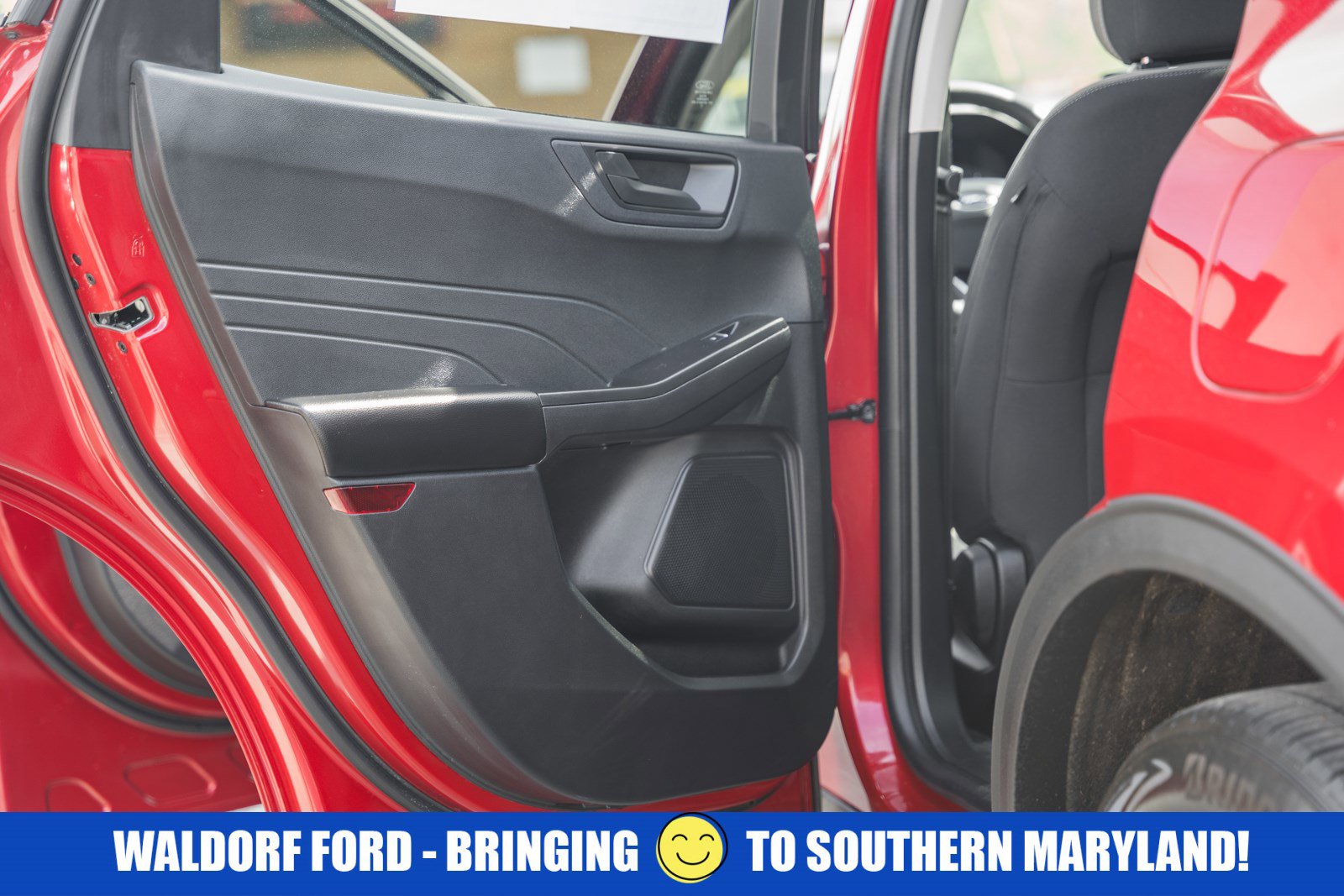 Used 2022 Ford Escape SE w/ SE Sport Appearance Package AWD/4WD image 37