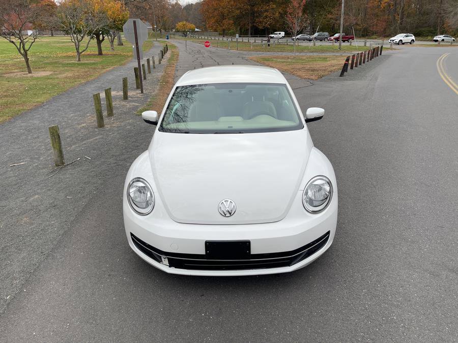 Used 2013 Volkswagen Beetle TDI FWD image 5