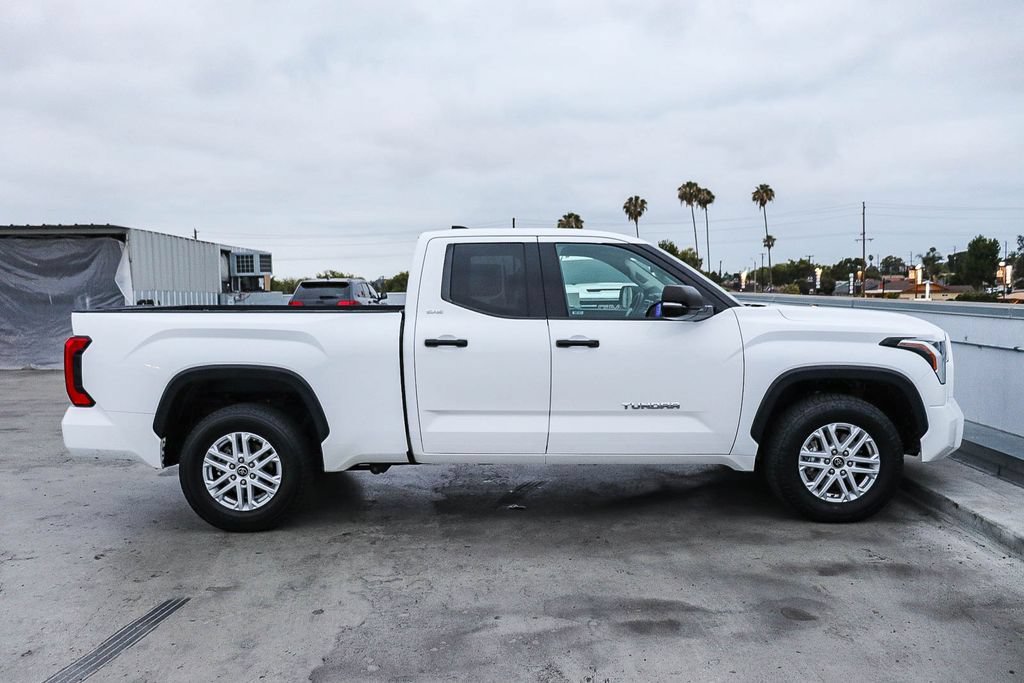 Used 2022 Toyota Tundra SR5 w/ SR5 Convenience Package RWD image 13