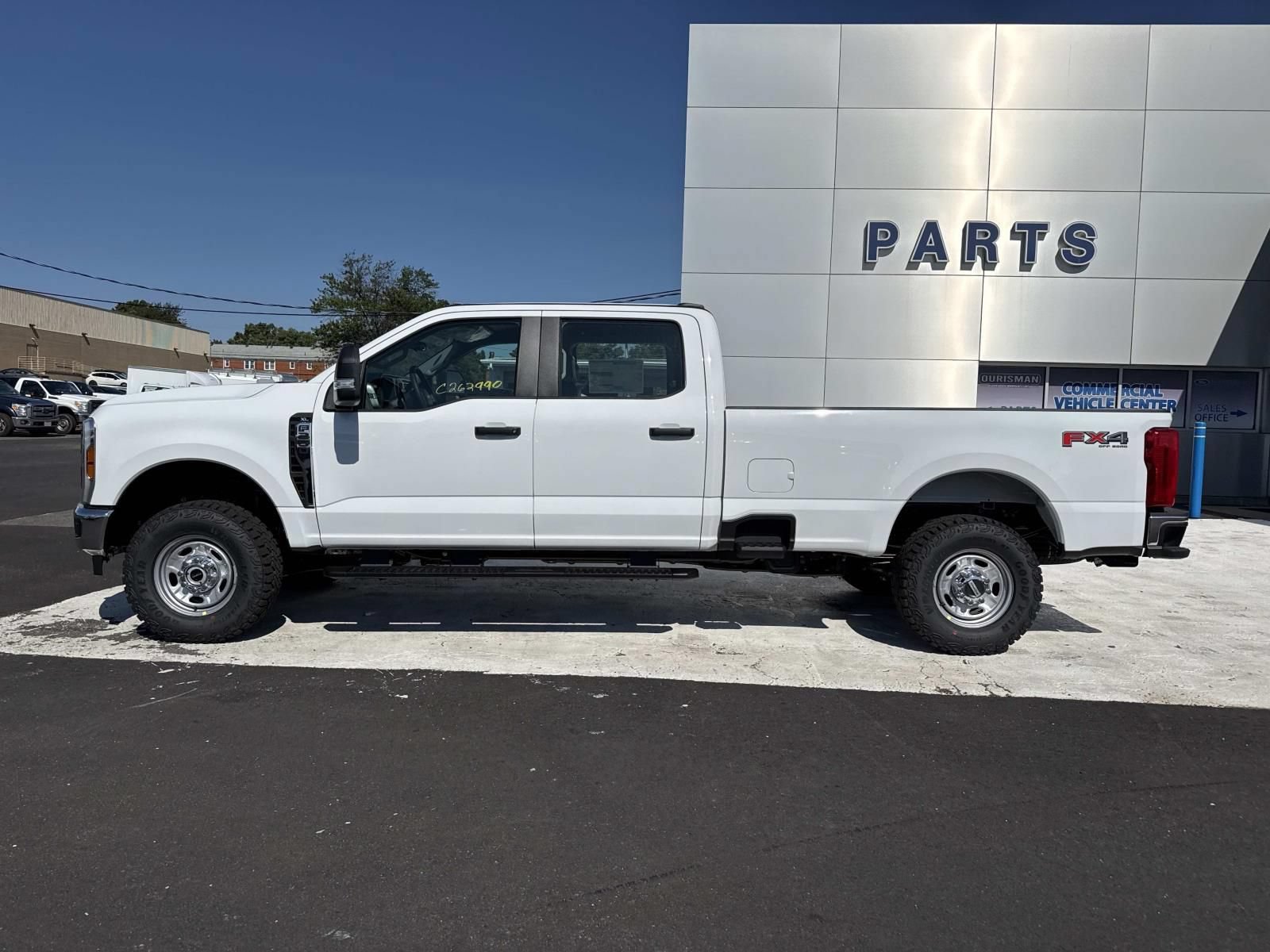 New 2026 Ford F250 XL w/ XL Off-Road Package AWD/4WD image 6