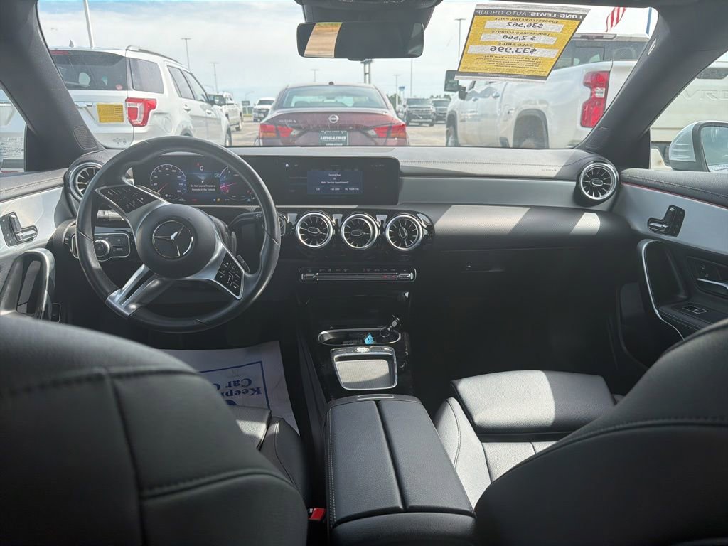 Used 2025 Mercedes-Benz CLA 250 image 13