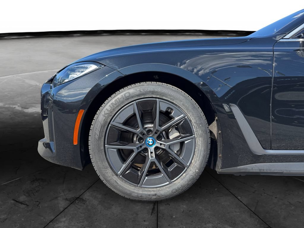 Used 2022 BMW i4 eDrive40 w/ Premium Package RWD image 14