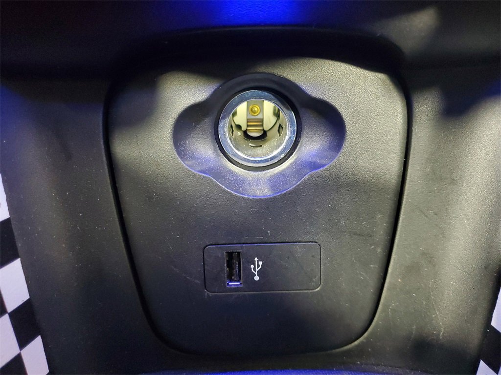 Used 2019 MINI Cooper 2-Door Hardtop image 22