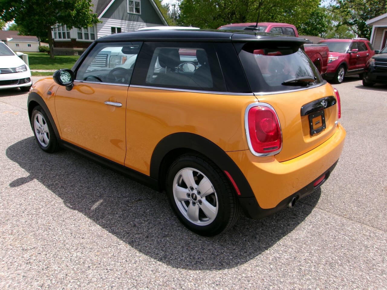 Used 2018 MINI Cooper 2-Door Hardtop FWD image 4