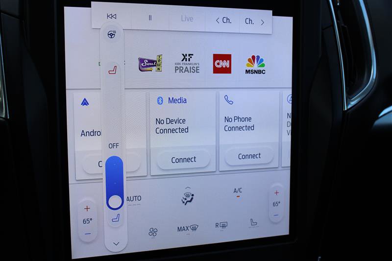 Used 2022 Ford Edge Titanium w/ Equipment Group 301A image 26