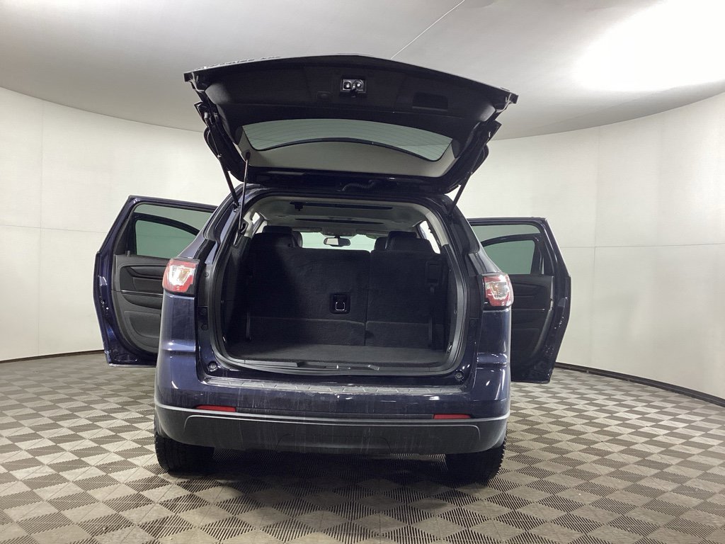 Used 2017 Chevrolet Traverse LT image 10