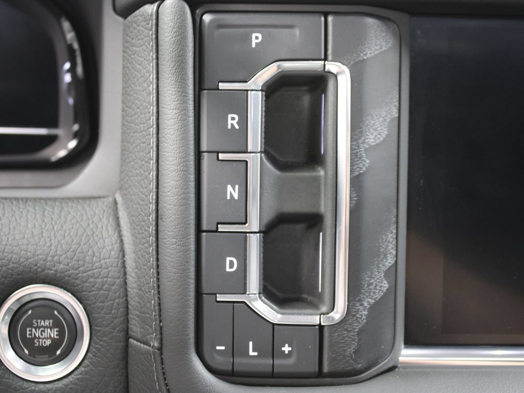 Used 2023 GMC Yukon XL Denali AWD/4WD image 67