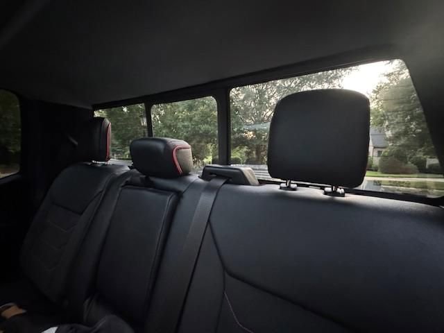 Used 2023 Ford F250 Lariat w/ Lariat Ultimate Package image 34